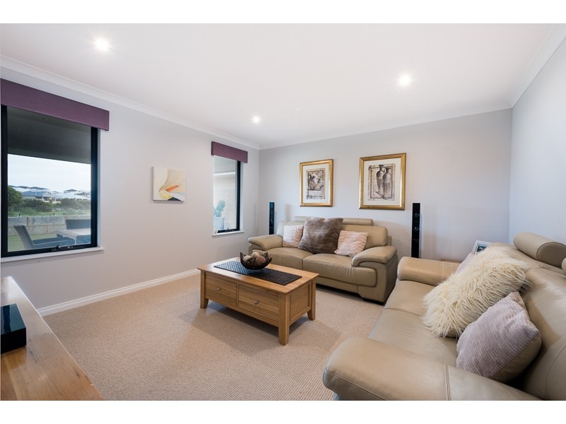 7 Lakeway Retreat, Dawesville WA 6211