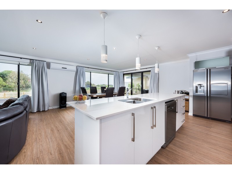 7 Lakeway Retreat, Dawesville WA 6211