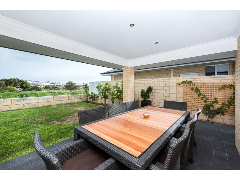 7 Lakeway Retreat, Dawesville WA 6211