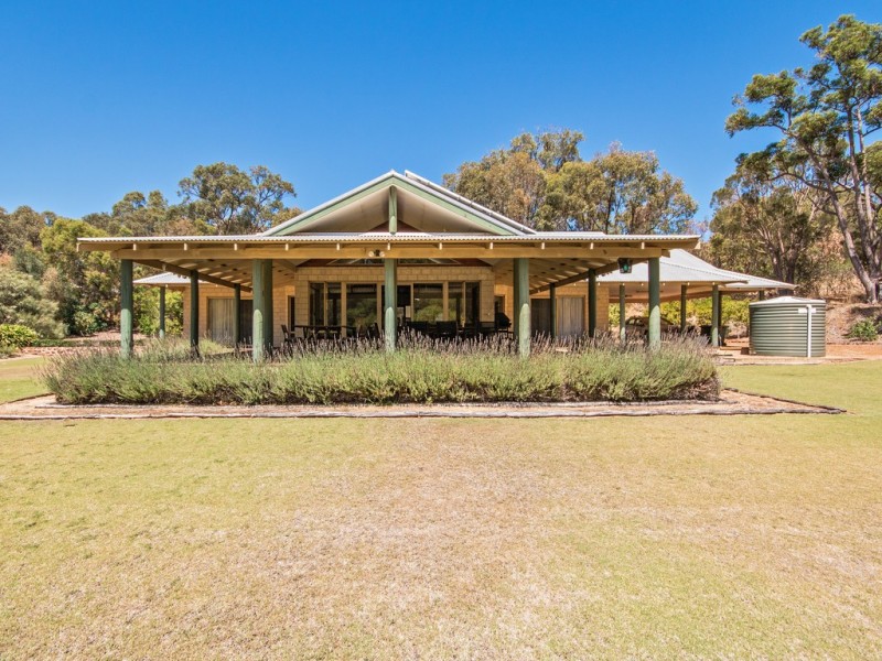 61 Mulga Drive, Parklands WA 6180
