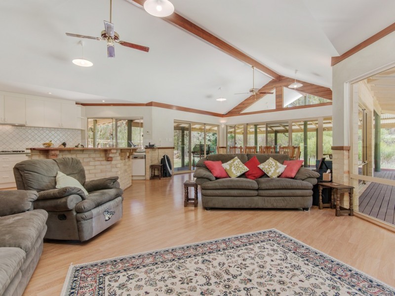 61 Mulga Drive, Parklands WA 6180