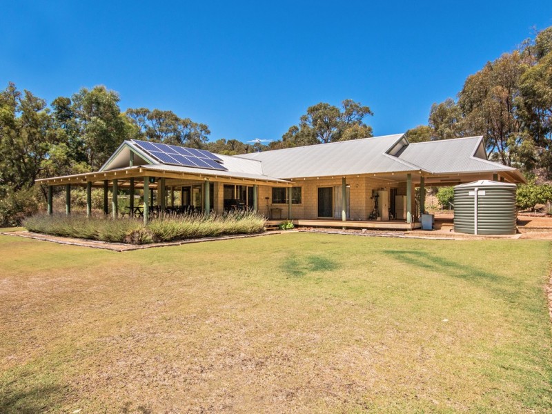 61 Mulga Drive, Parklands WA 6180
