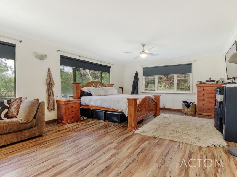 239 Masters Rd, Darling Downs WA 6122