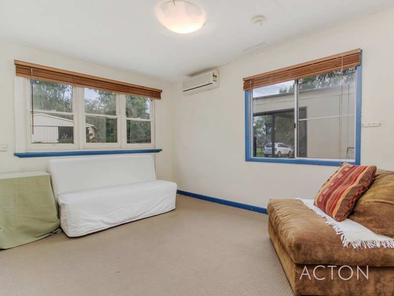 239 Masters Rd, Darling Downs WA 6122