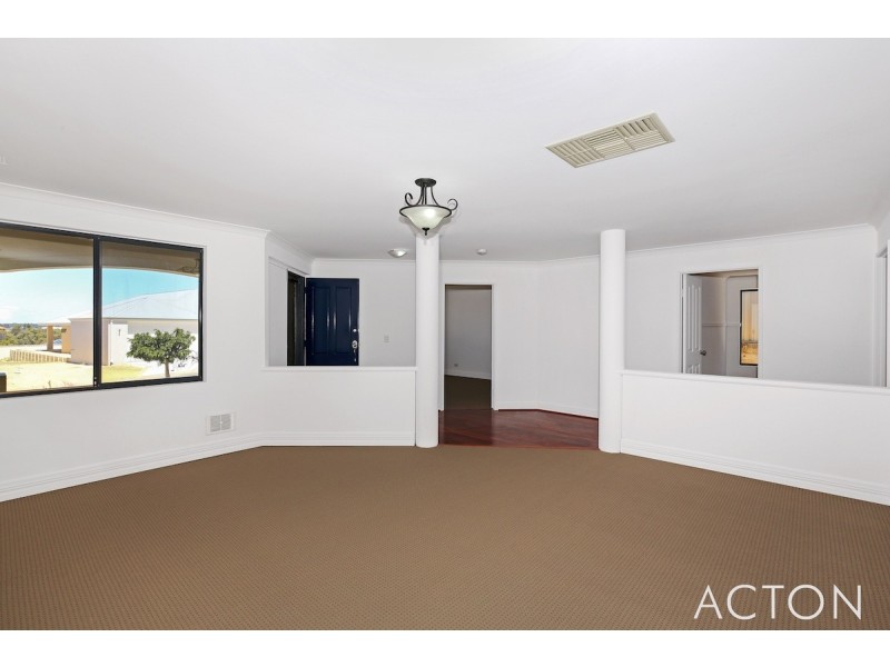 7 Greenshank Mews, Wannanup WA 6210