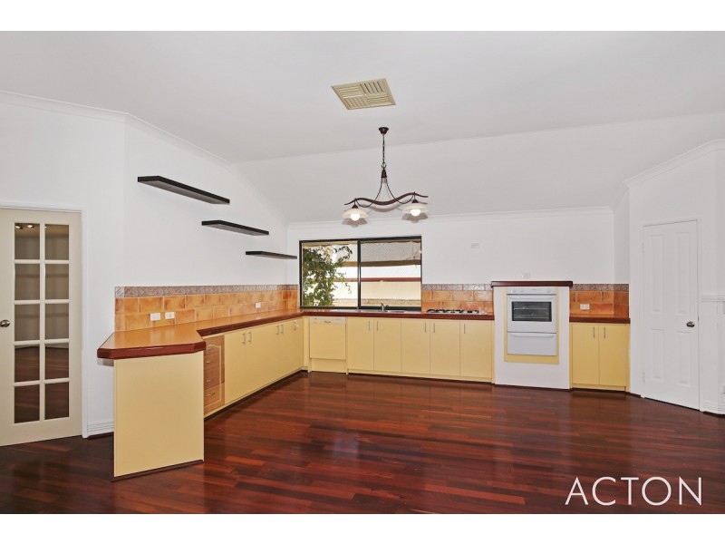 7 Greenshank Mews, Wannanup WA 6210