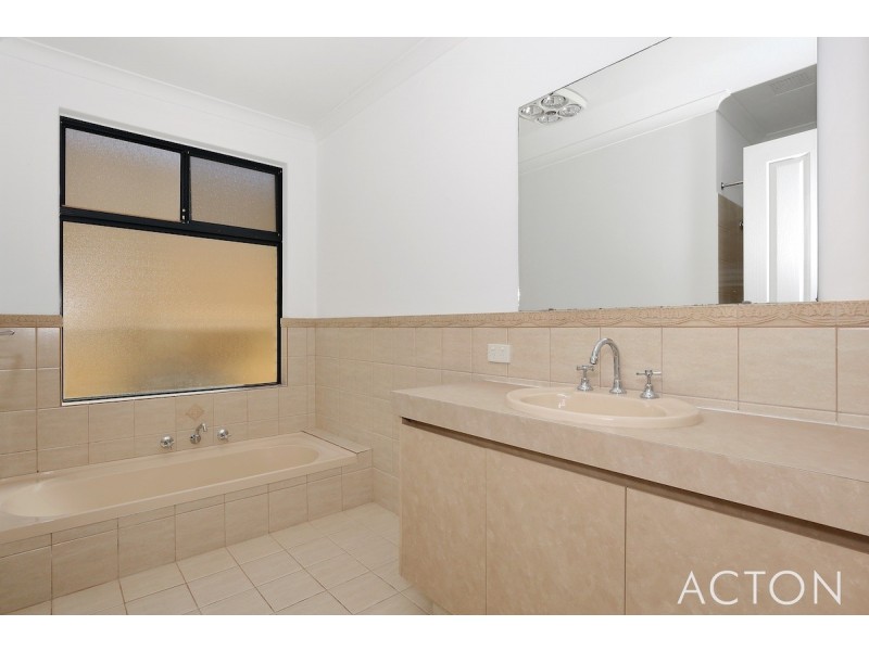 7 Greenshank Mews, Wannanup WA 6210