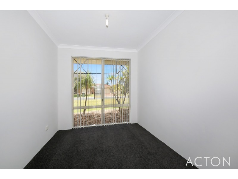 17 St Andrews Loop, Cooloongup WA 6168