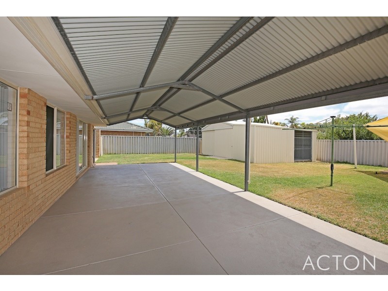 17 St Andrews Loop, Cooloongup WA 6168