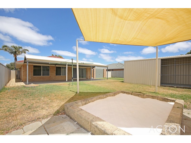 17 St Andrews Loop, Cooloongup WA 6168