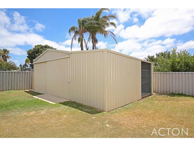 17 St Andrews Loop, Cooloongup WA 6168