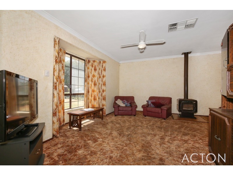 5 Curlew Street, Dudley Park WA 6210