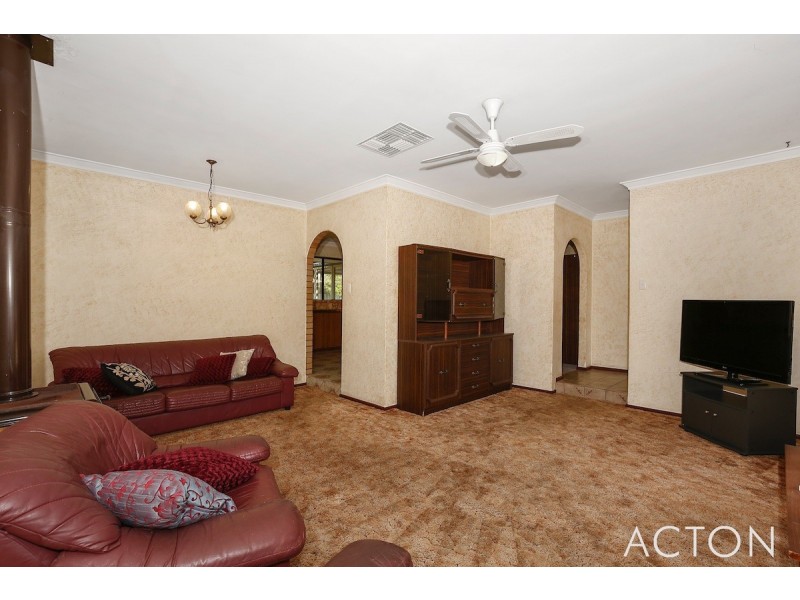 5 Curlew Street, Dudley Park WA 6210