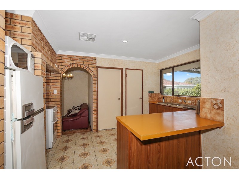 5 Curlew Street, Dudley Park WA 6210