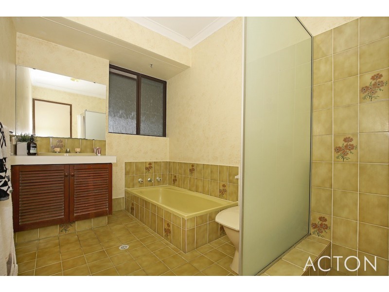 5 Curlew Street, Dudley Park WA 6210