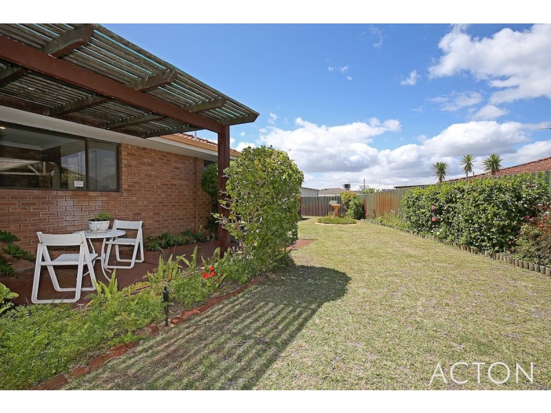 5 Curlew Street, Dudley Park WA 6210