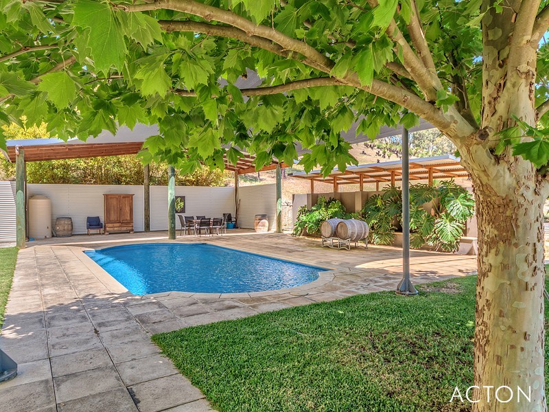 76 Mckay Drive, Serpentine WA 6125