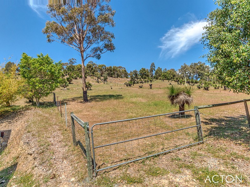 76 Mckay Drive, Serpentine WA 6125