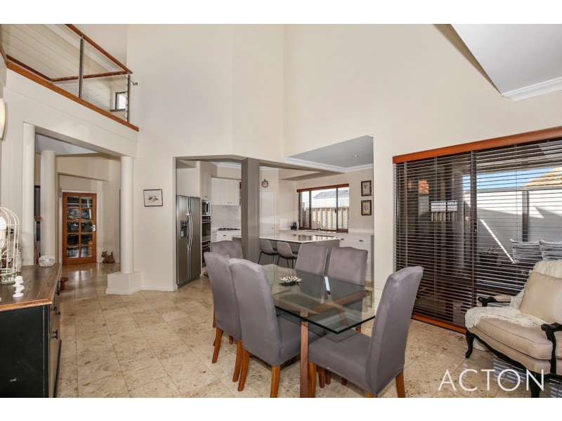 5A Pinnace Court, Halls Head WA 6210