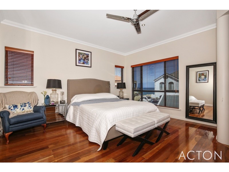 5A Pinnace Court, Halls Head WA 6210