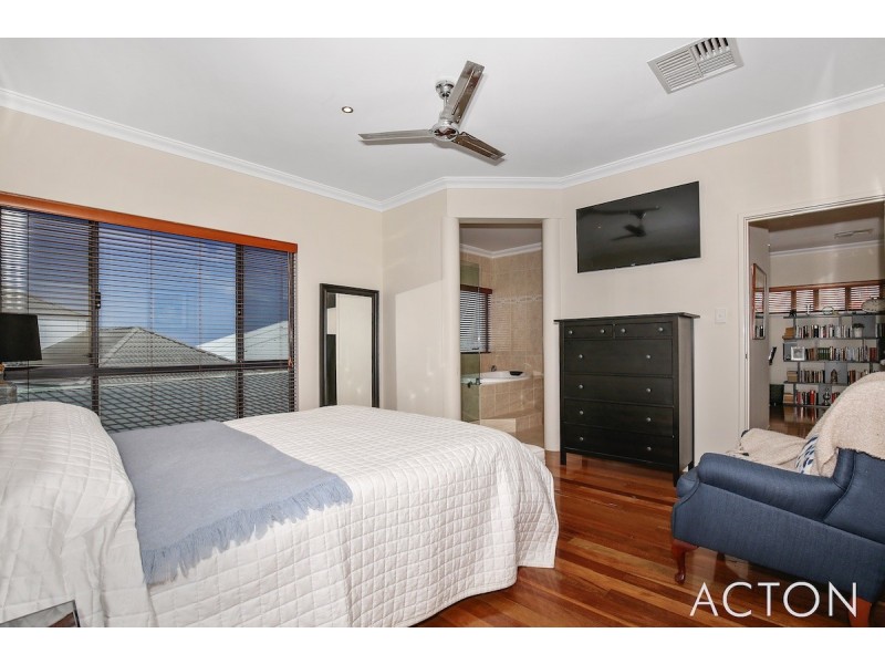 5A Pinnace Court, Halls Head WA 6210