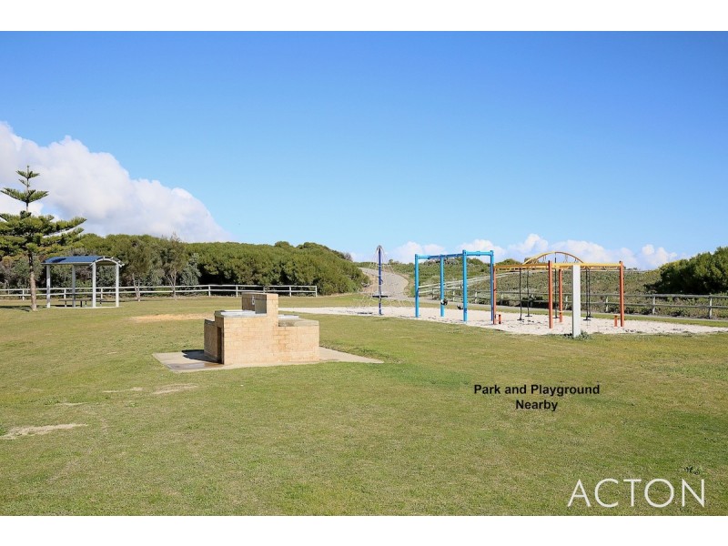 5A Pinnace Court, Halls Head WA 6210