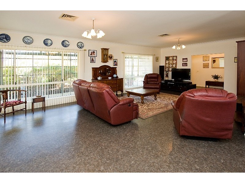 354 Jarrah Road, Hopeland WA 6125