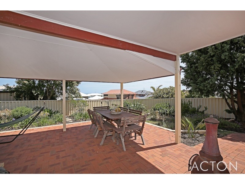 11 Chennile Vista, Halls Head WA 6210