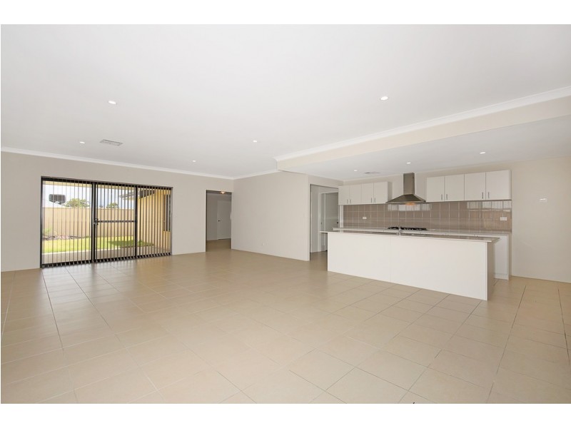 58 Greenville Vista, Meadow Springs WA 6210