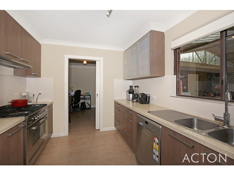 4 Hickman Road, Silver Sands WA 6210