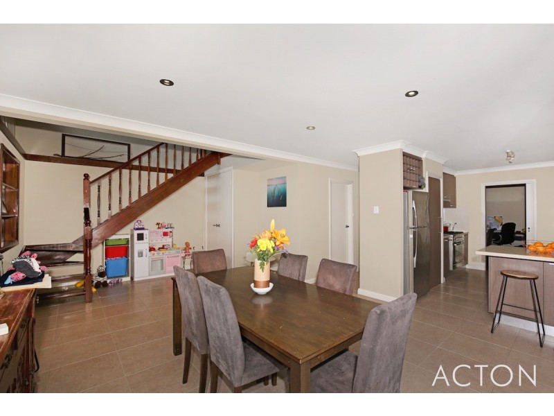 4 Hickman Road, Silver Sands WA 6210