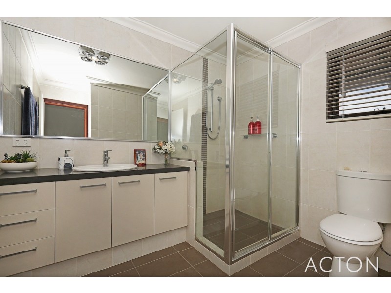 4 Hickman Road, Silver Sands WA 6210