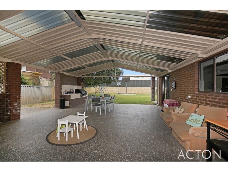 4 Hickman Road, Silver Sands WA 6210