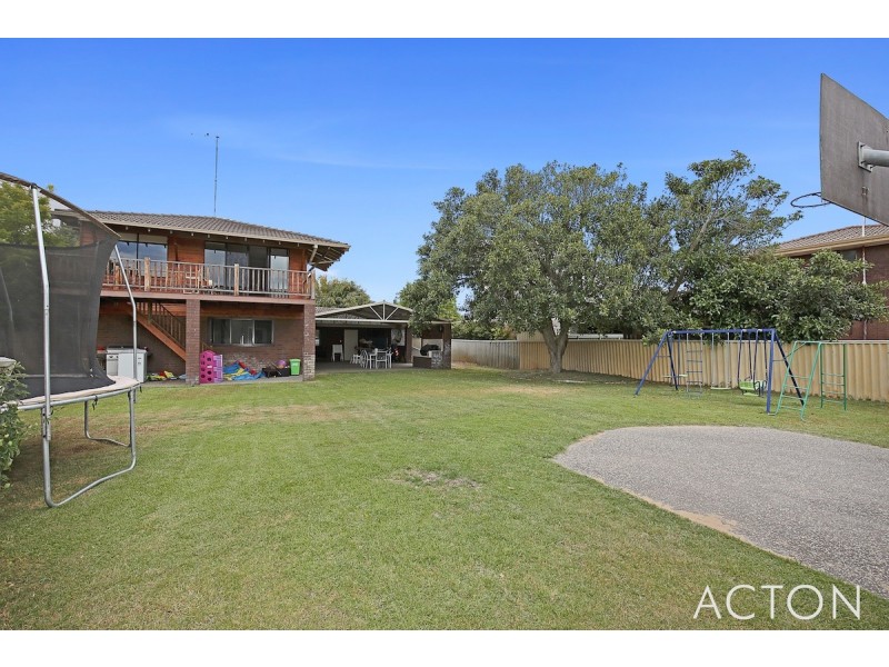 4 Hickman Road, Silver Sands WA 6210