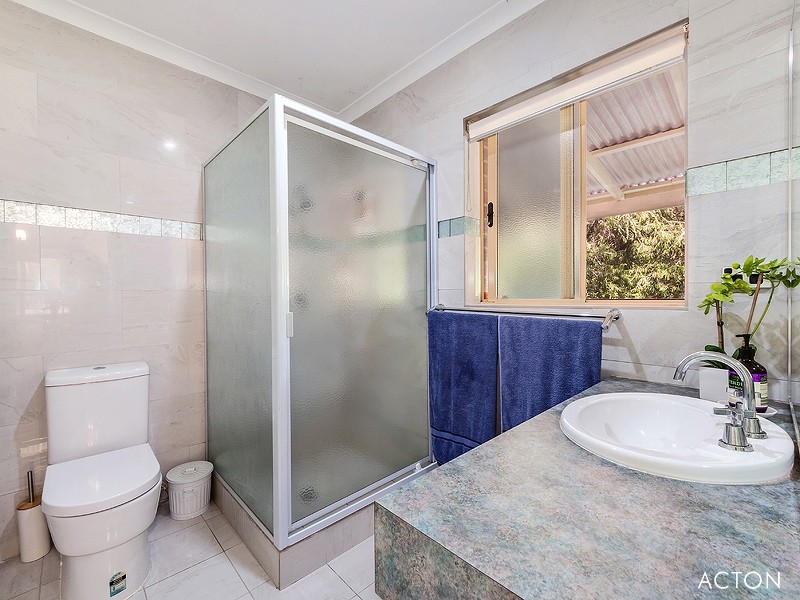 15 Bate Road, Serpentine WA 6125