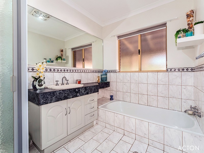 15 Bate Road, Serpentine WA 6125