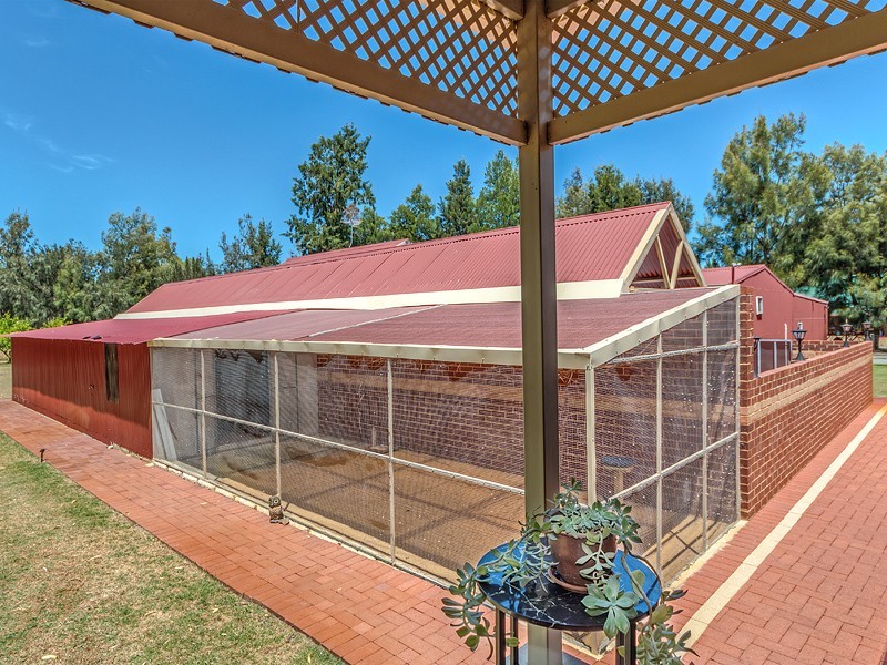 15 Bate Road, Serpentine WA 6125
