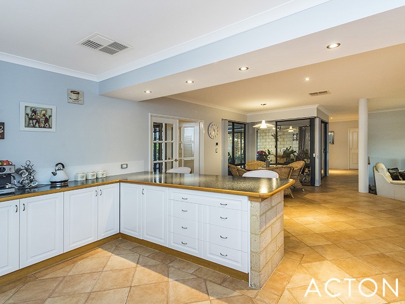 3 Wildflower Close, Singleton WA 6175