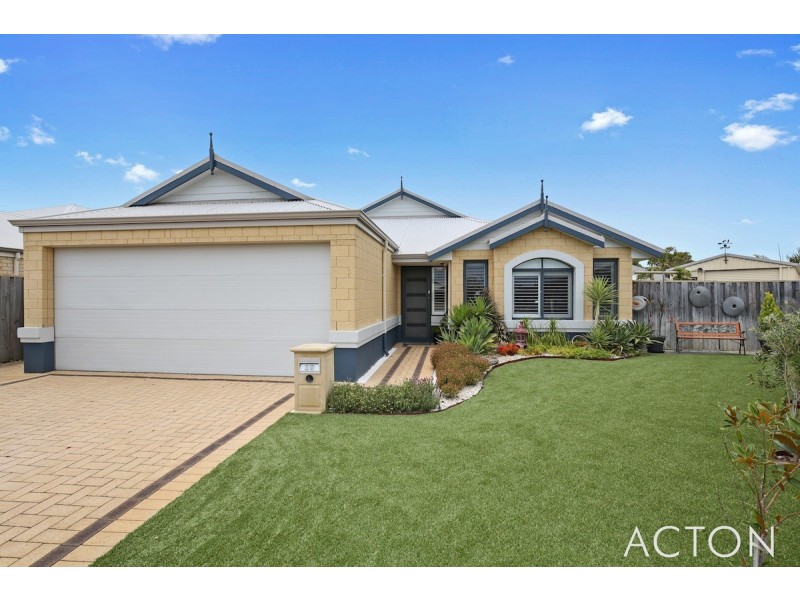 10 Senecio Way, Halls Head WA 6210