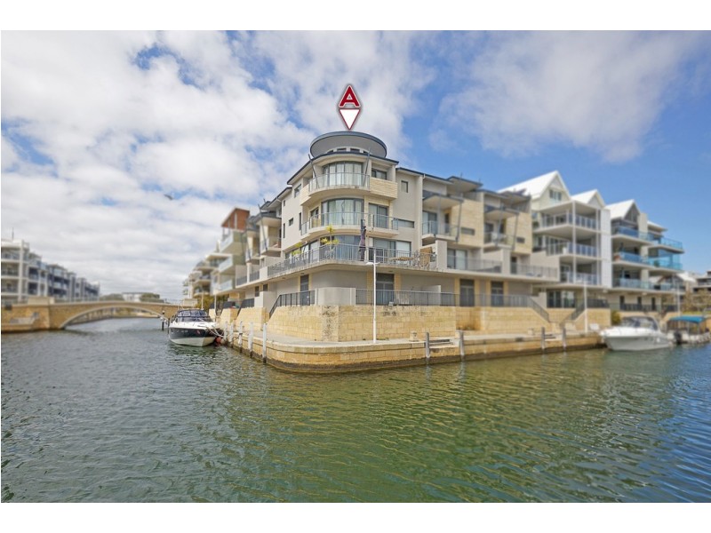 3/12 Cannaregio Square, Mandurah WA 6210