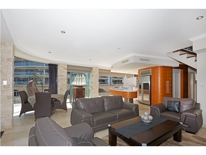 3/12 Cannaregio Square, Mandurah WA 6210