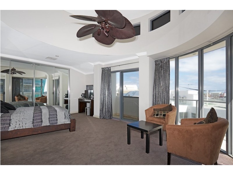 3/12 Cannaregio Square, Mandurah WA 6210