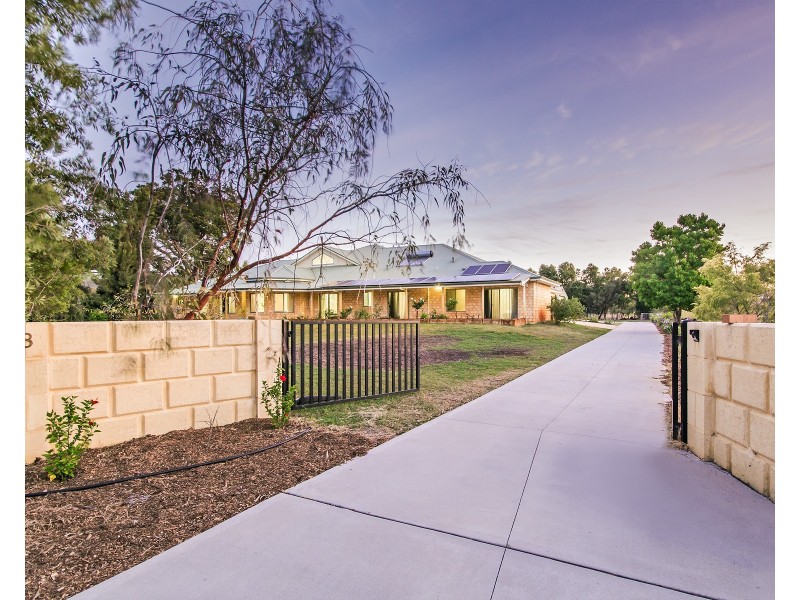 18 Fairbairn Road, Serpentine WA 6125