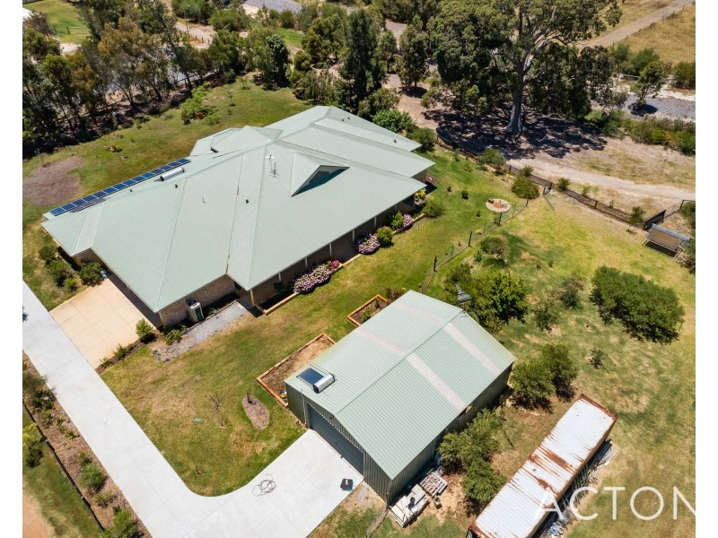 18 Fairbairn Road, Serpentine WA 6125