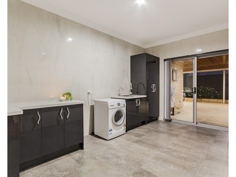 18 Fairbairn Road, Serpentine WA 6125