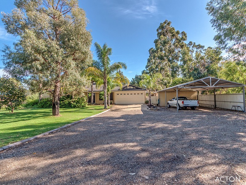 20 Fielder Rd, Serpentine WA 6125