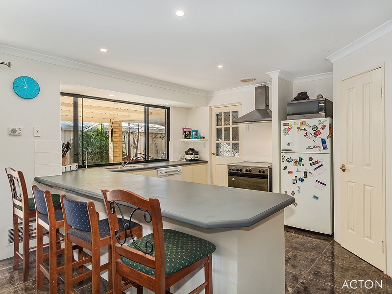 20 Fielder Rd, Serpentine WA 6125