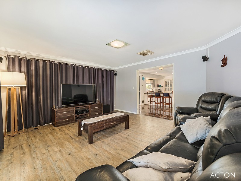 20 Fielder Rd, Serpentine WA 6125