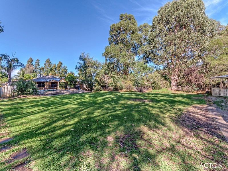 20 Fielder Rd, Serpentine WA 6125