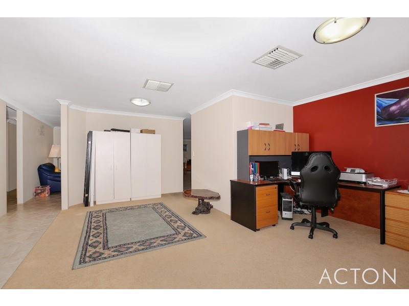 24 Aldenham Heights, Halls Head WA 6210